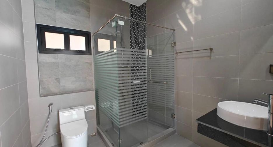 For sale 3 bedrooms house in Huay Yai, Pattaya