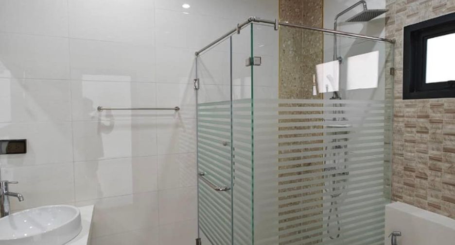 For sale 3 bedrooms house in Huay Yai, Pattaya