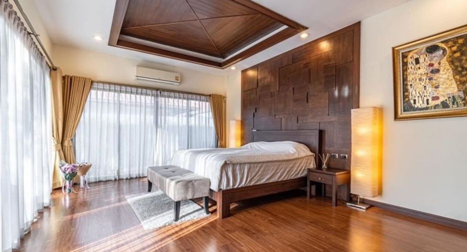 Casa en alquiler de 3 habitaciones en Huay Yai, Pattaya