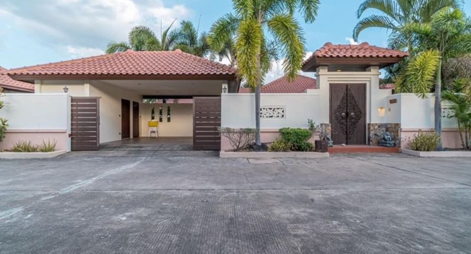 Casa en alquiler de 3 habitaciones en Huay Yai, Pattaya