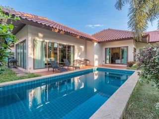 Casa en alquiler de 3 habitaciones en Bang Lamung, Chonburi