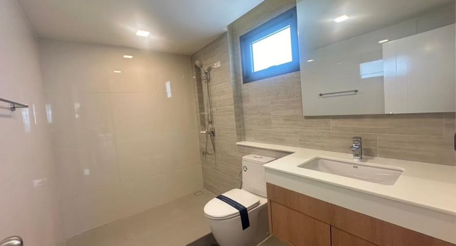 For sale 4 bedrooms house in Bang Lamung, Chonburi