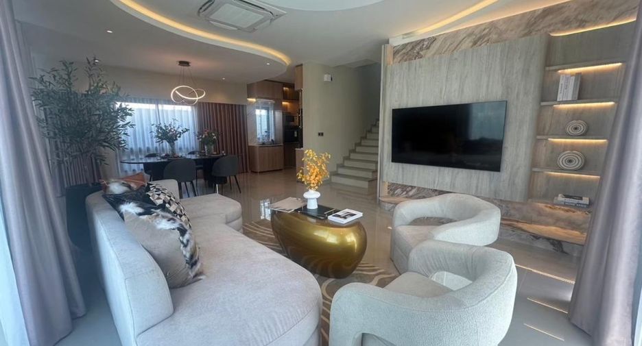 For sale 4 bedrooms house in Bang Lamung, Chonburi