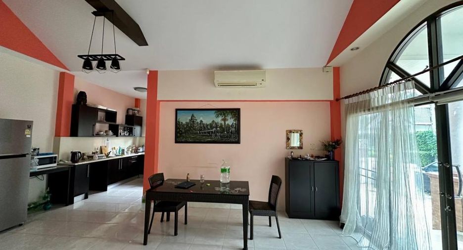 Haus zum Kauf mit 4 Zimmer in Huay Yai, Pattaya
