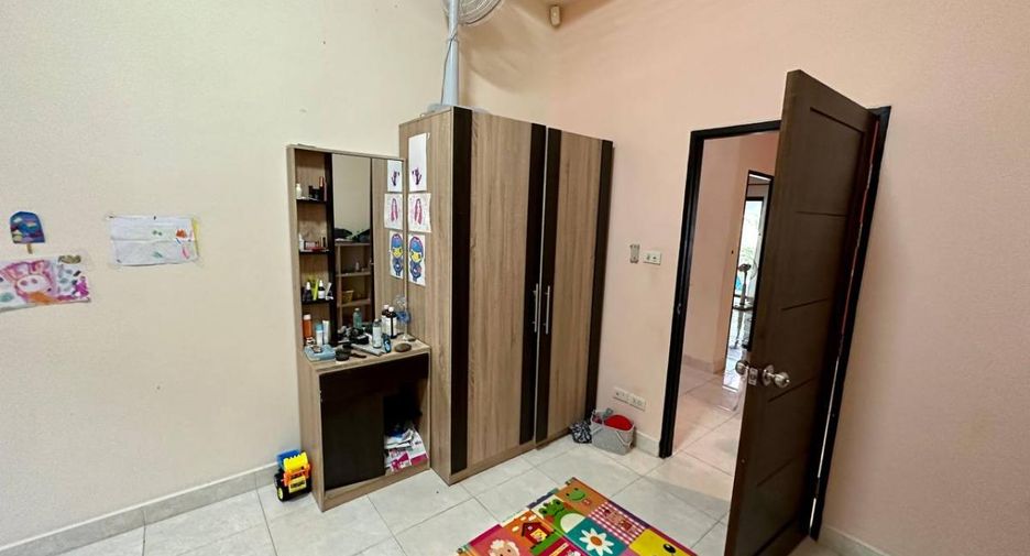 Haus zum Kauf mit 4 Zimmer in Huay Yai, Pattaya