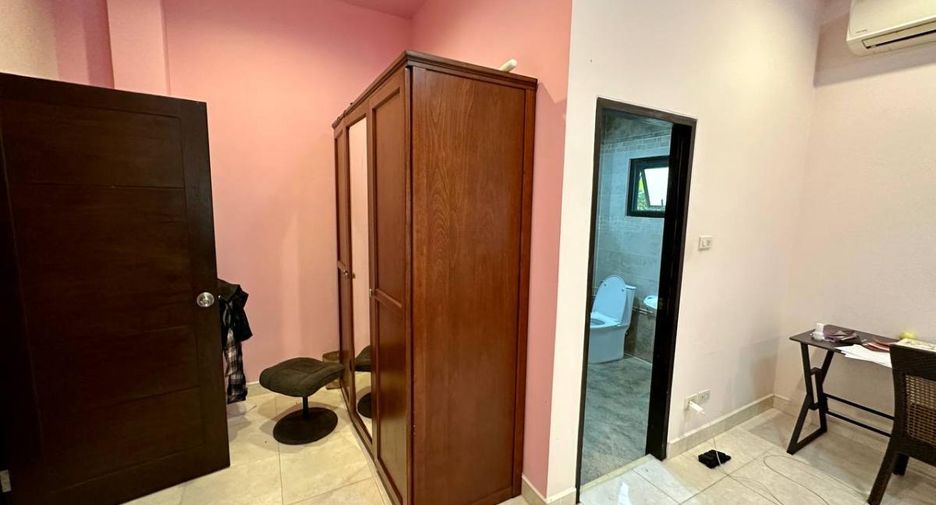 Haus zum Kauf mit 4 Zimmer in Huay Yai, Pattaya