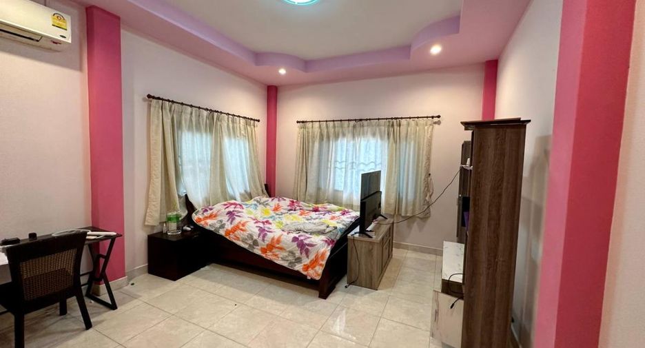 Haus zum Kauf mit 4 Zimmer in Huay Yai, Pattaya