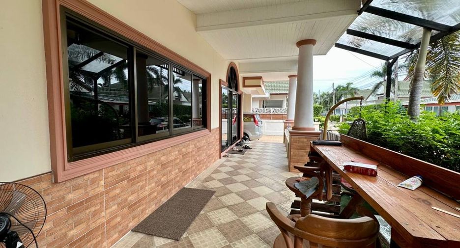 Haus zum Kauf mit 4 Zimmer in Huay Yai, Pattaya