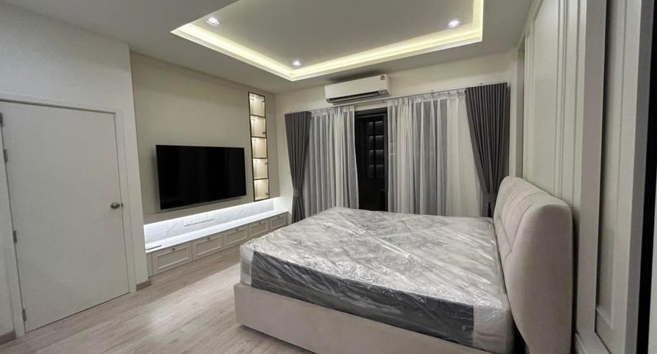 For sale 4 bedrooms house in Bang Lamung, Chonburi
