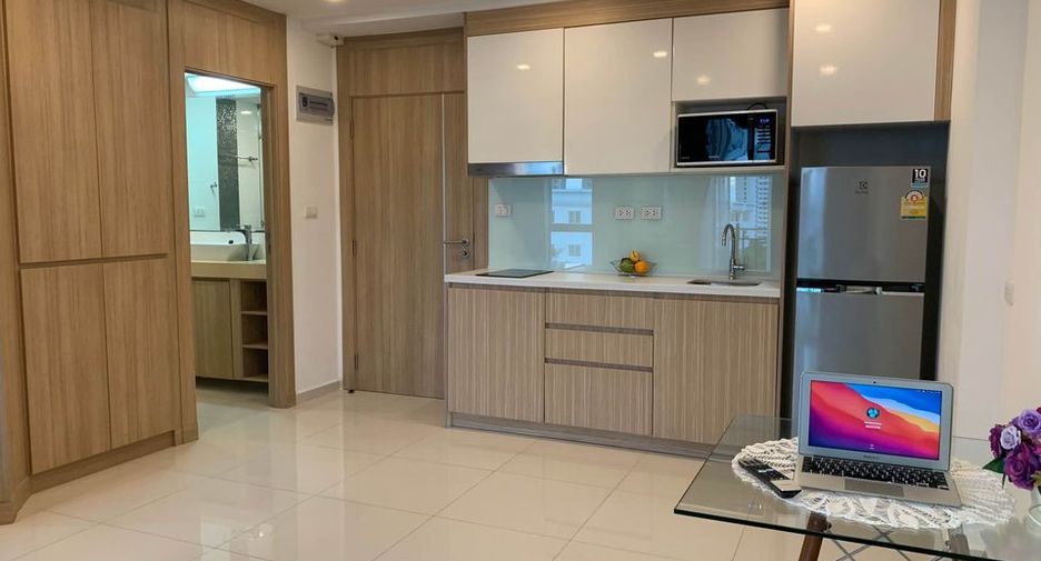 For sale 1 bed condo in Bang Lamung, Chonburi