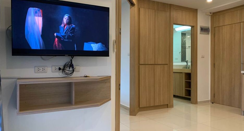 For sale 1 bed condo in Bang Lamung, Chonburi