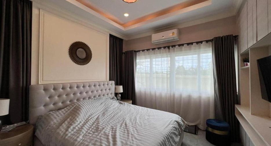 For sale 4 bedrooms house in Huay Yai, Pattaya