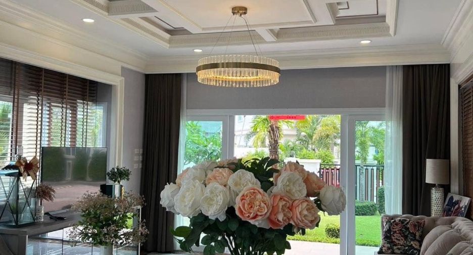 For sale 4 bedrooms house in Huay Yai, Pattaya