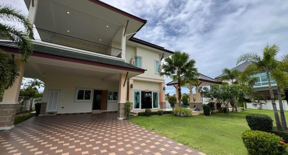 For sale 4 bedrooms house in Huay Yai, Pattaya
