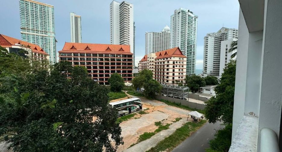 For sale 1 bed condo in Bang Lamung, Chonburi