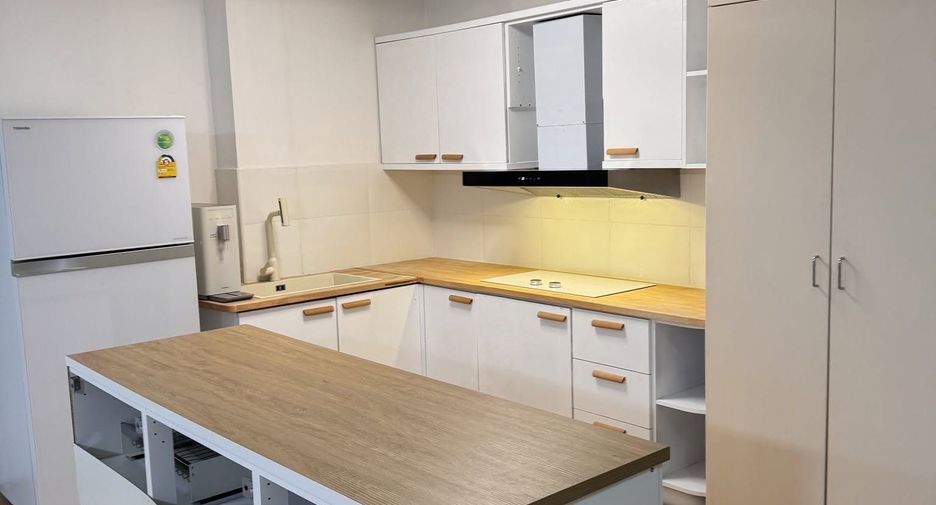 Condo en venta de 1 habitaciones en Bang Phlat, Bangkok