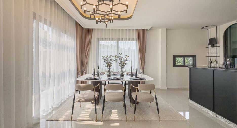 For sale 4 bedrooms house in Bang Lamung, Chonburi