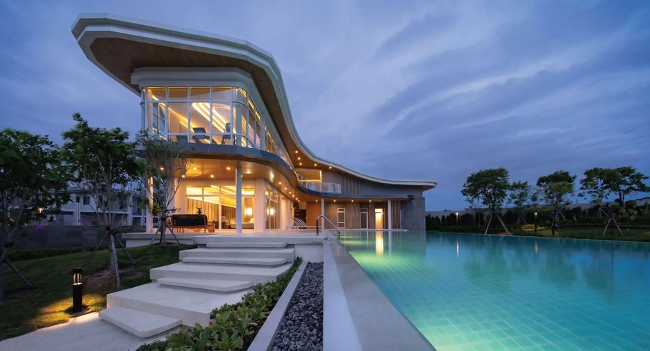 For sale 4 bedrooms house in Bang Lamung, Chonburi