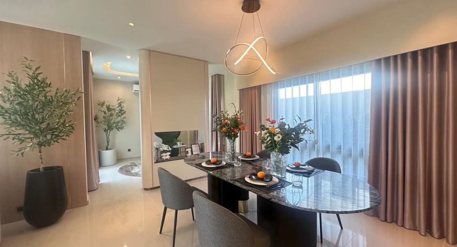 For sale 4 bedrooms house in Bang Lamung, Chonburi