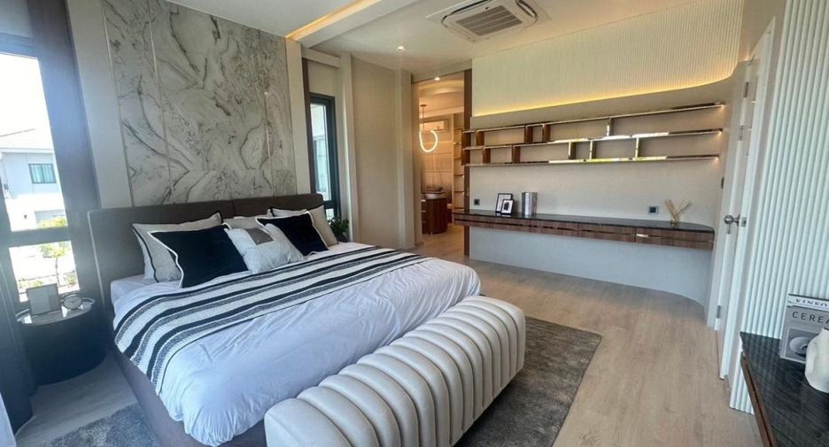 For sale 4 bedrooms house in Bang Lamung, Chonburi