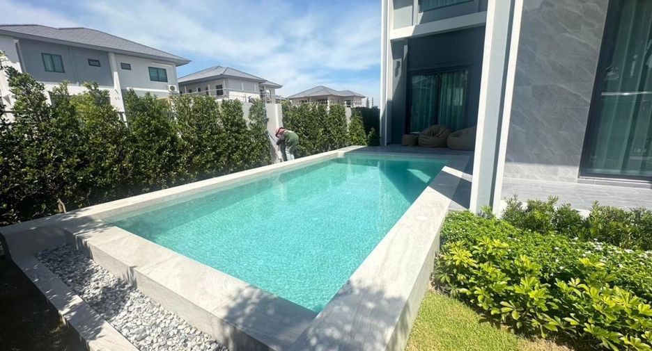 For sale 4 bedrooms house in Bang Lamung, Chonburi