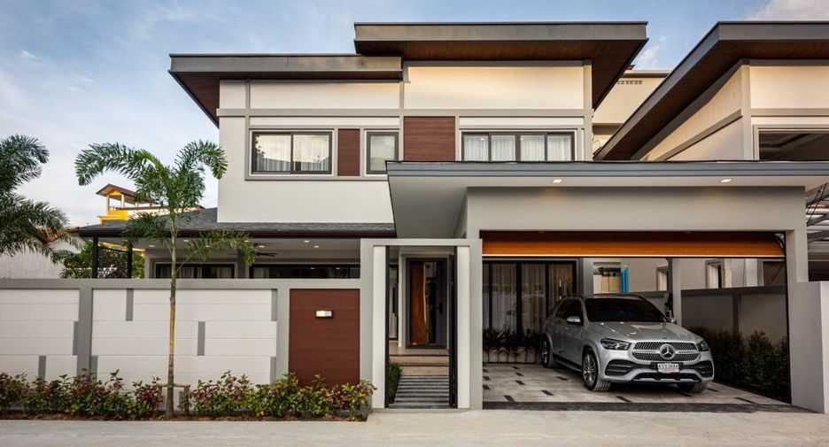 Haus zum Kauf mit 5 Zimmer in Bang Lamung, Chonburi