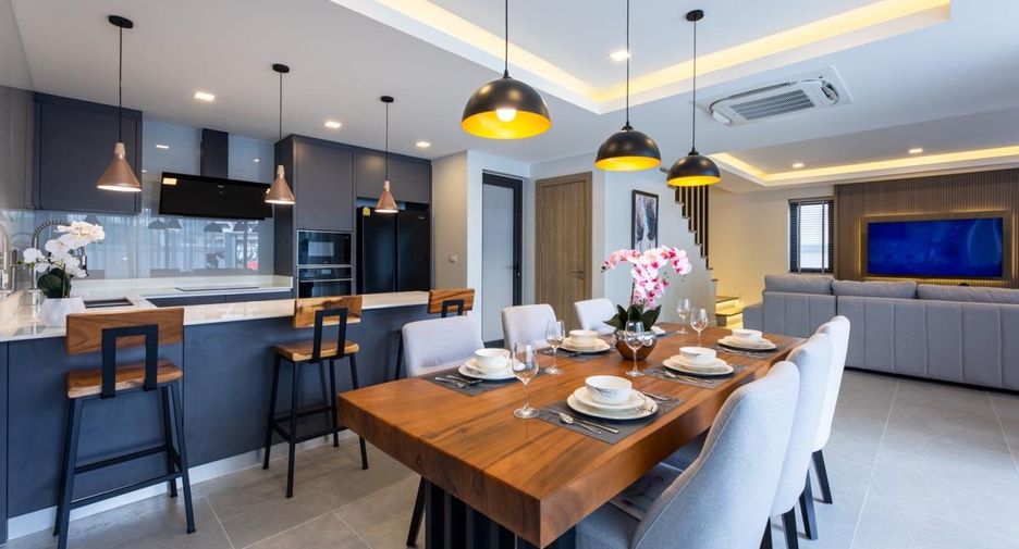 Haus zum Kauf mit 5 Zimmer in Bang Lamung, Chonburi