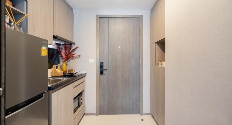 For sale 1 bed condo in Si Racha, Chonburi