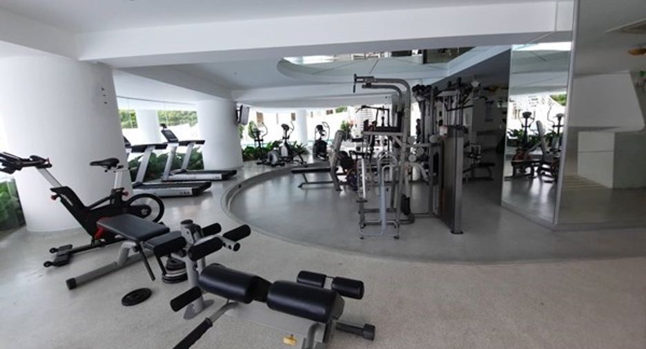 For sale 3 bedrooms condo in Jomtien, Pattaya