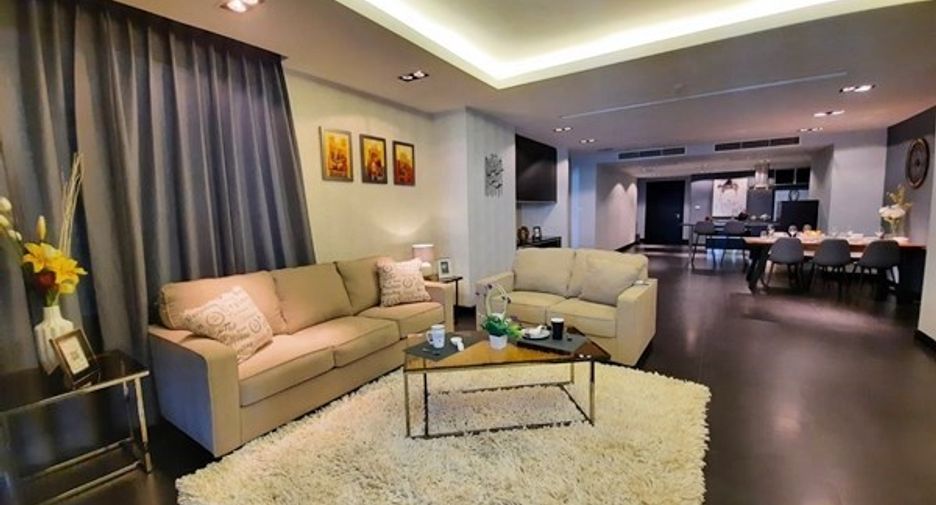 For sale 3 bedrooms condo in Jomtien, Pattaya