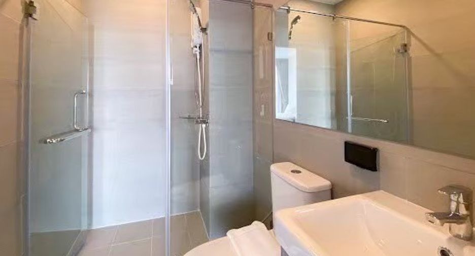 Продажа 2 спальни кондо в Мыанг Районг, Районг