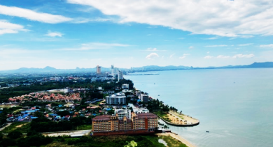 For rent 3 bedrooms condo in Jomtien, Pattaya