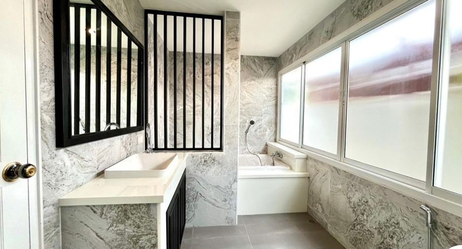 Casa en venta de 3 habitaciones en Bang Lamung, Chonburi