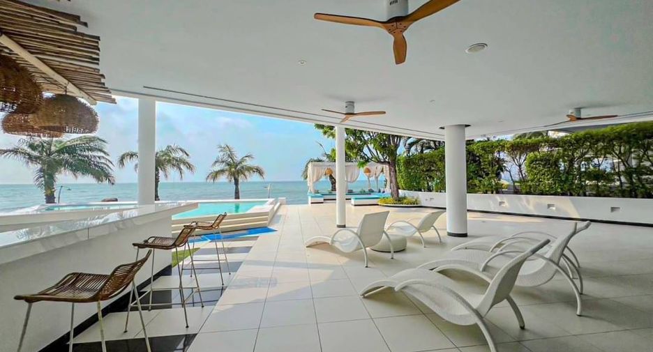 For sale 3 bedrooms condo in Na Jomtien, Pattaya
