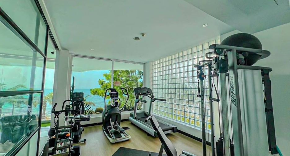 For sale 3 bedrooms condo in Na Jomtien, Pattaya