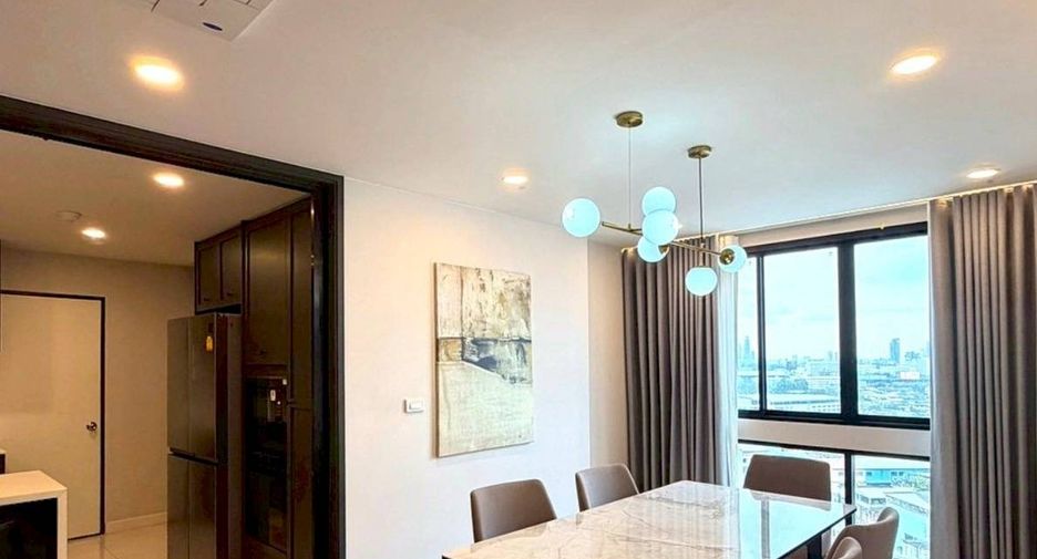For rent and for sale 3 bedrooms condo in Khlong Toei, Bangkok