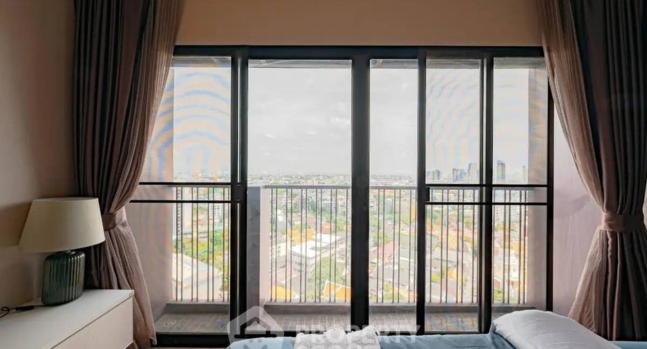 For sale 1 bed condo in Khlong Toei, Bangkok