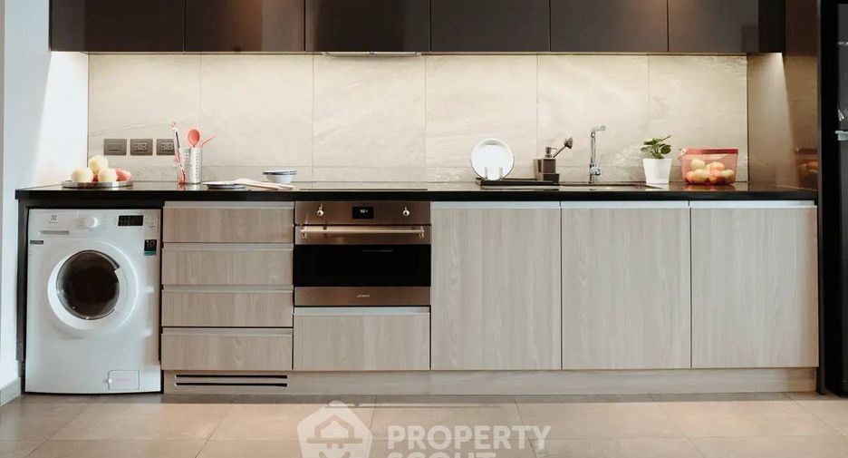 For sale 2 ベッドルーム condo in Watthana, Bangkok