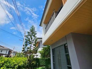 Haus zum Kauf mit 4 Zimmer in Si Racha, Chonburi