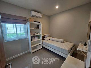 Haus zum Kauf mit 4 Zimmer in Si Racha, Chonburi