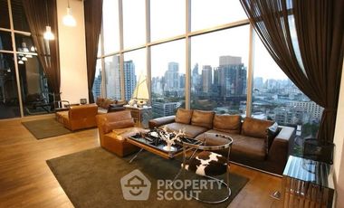 For sale 1 bed condo in Khlong Toei, Bangkok