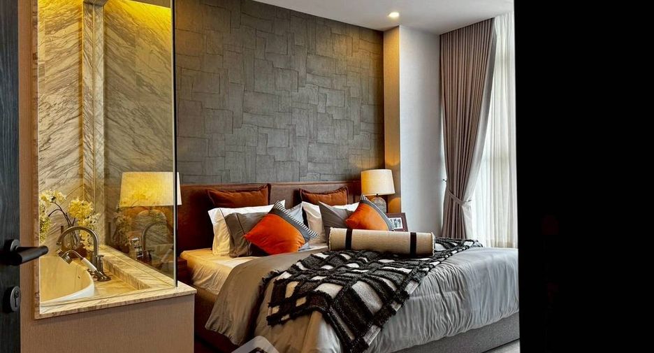 For sale 1 bed condo in Khlong Toei, Bangkok