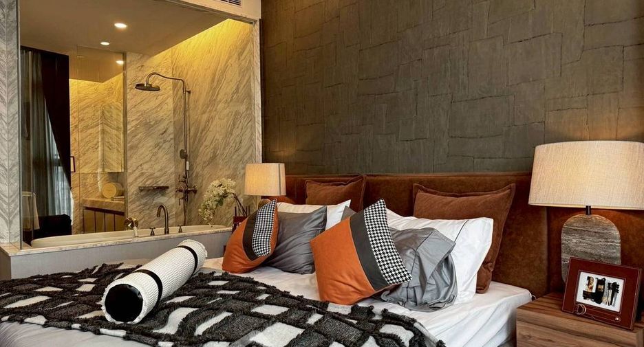 For sale 1 bed condo in Khlong Toei, Bangkok