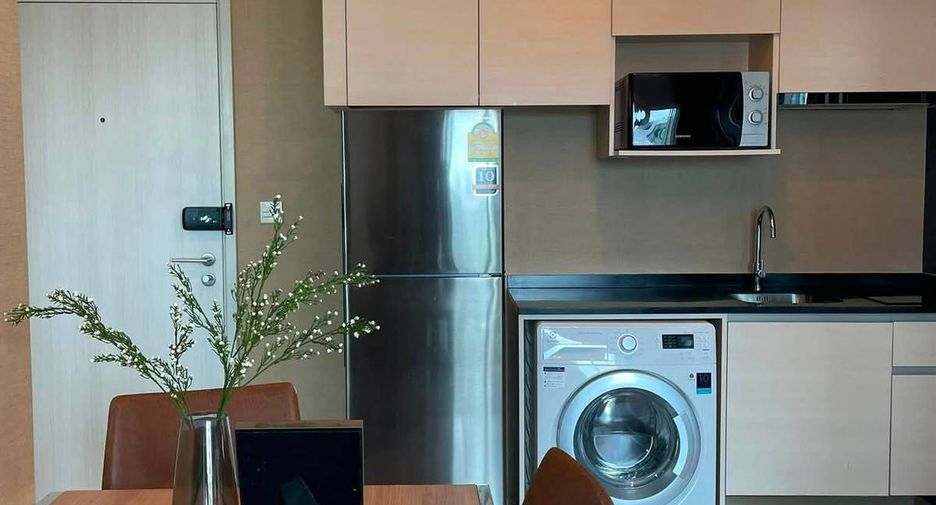 Condo en venta de 2 habitaciones en Huai Khwang, Bangkok