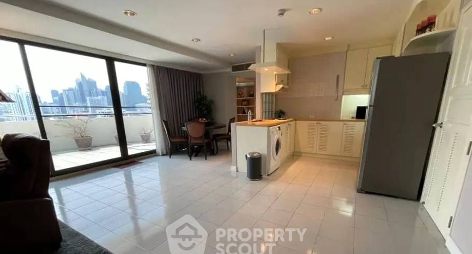 For sale 2 bedrooms condo in Watthana, Bangkok