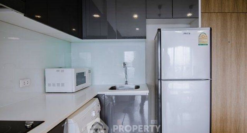 For sale 1 bed condo in Khlong Toei, Bangkok