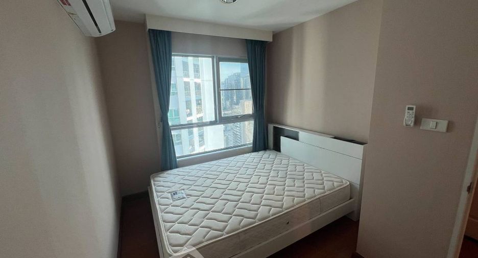 For sale 2 bedrooms condo in Huai Khwang, Bangkok