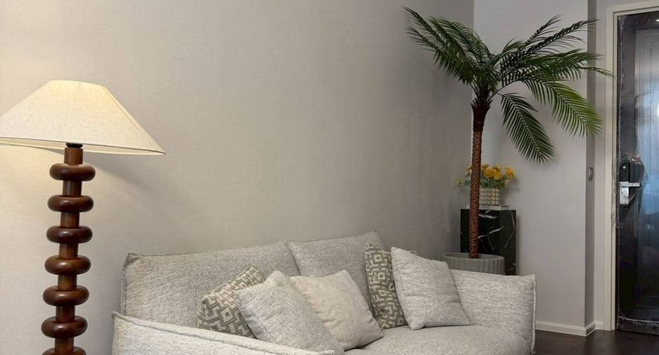 For sale 1 bed condo in Khlong Toei, Bangkok