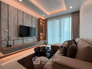 À vendre 3 chambres condo à Huai Khwang, Bangkok