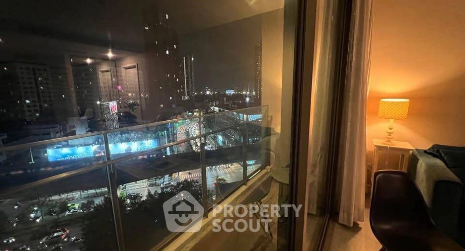 À vendre 2 chambres condo à Khlong Toei, Bangkok